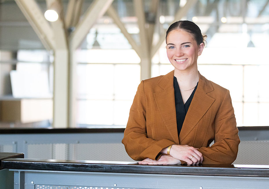 Makaela Hennigan, Hirschler Fleischer Photo