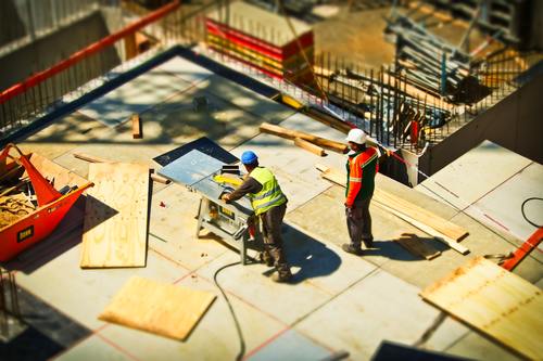 Kelly Bundy and Liz Burneson Publish Article on Joint Employer Status in Construction Executive